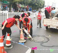 市區300余個“跳響”井蓋被修復，車輛經過不再敢“吱聲”